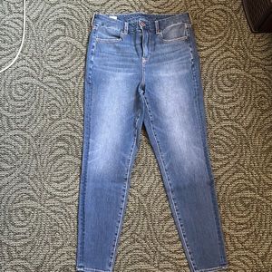 American Eagle skinny jean